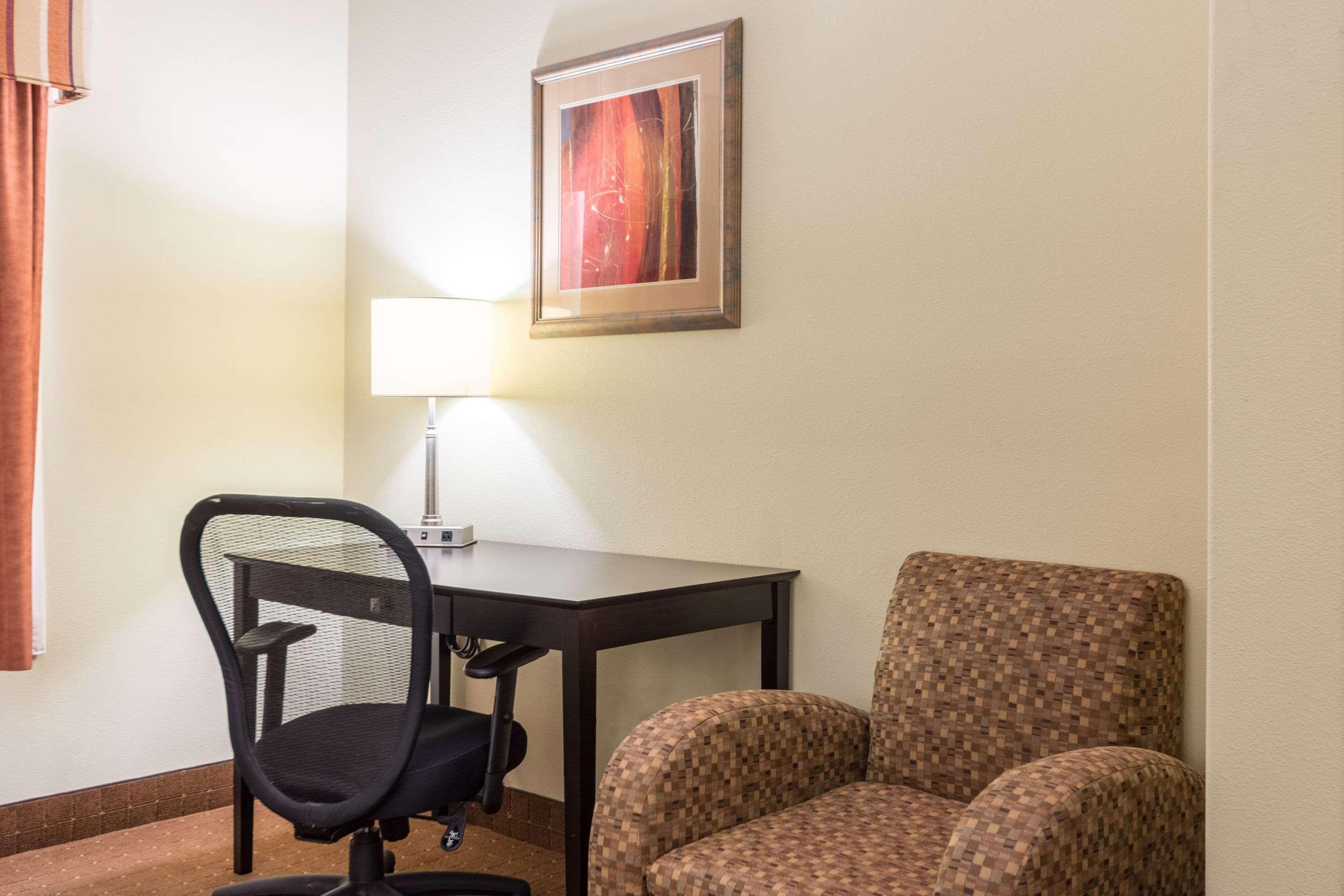 Comfort Inn & Suites Scott-West Lafayette Extérieur photo